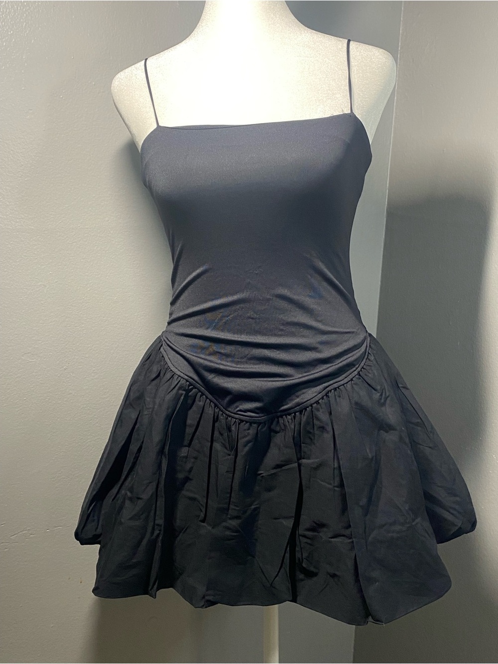 💙 3/$35💙 NWT- Forever 21 -Black Ballerina Spaghetti Strap Mini Bubble Hem Dress-